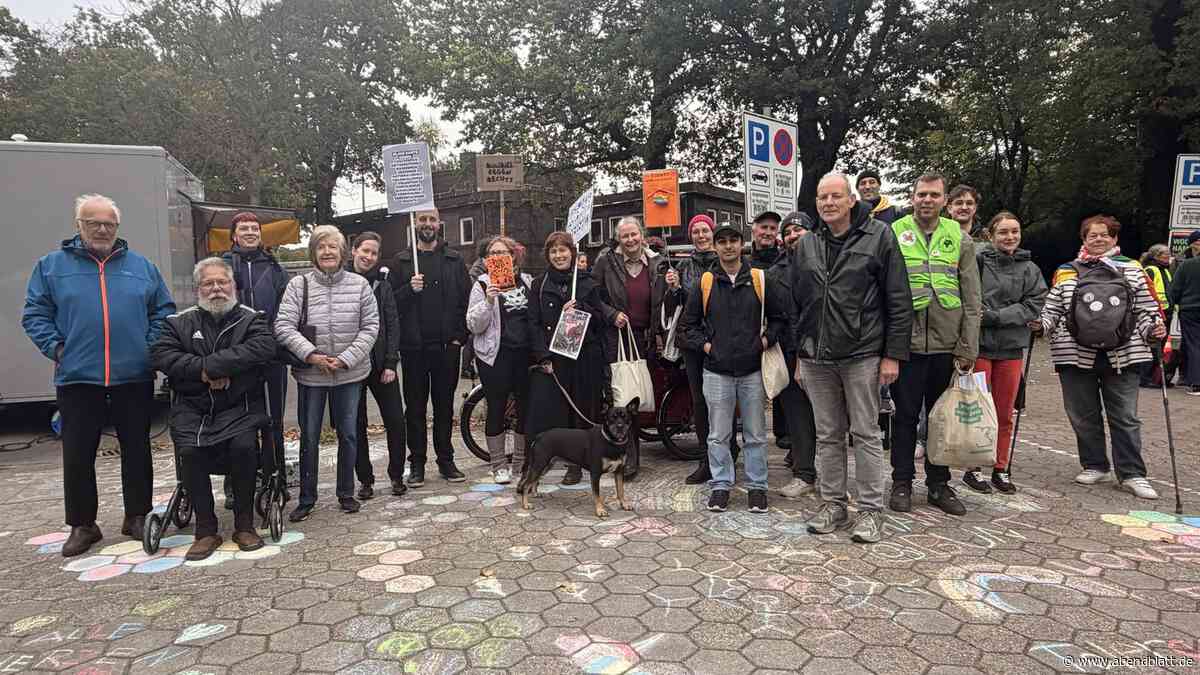 „Keine Lust auf solche Vögel“: Hamm empfängt die AfD mit buntem Kreide-Protest