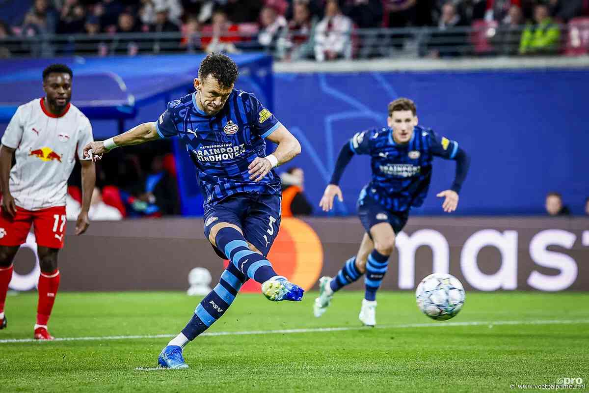 Amrabat stomverbaasd na opvallend PSV-moment: 'Een belachelijke regel'