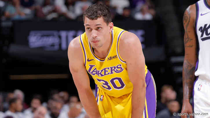 JJ Redick is a big fan of Chris Mañon: ‘We’re invested in his development’