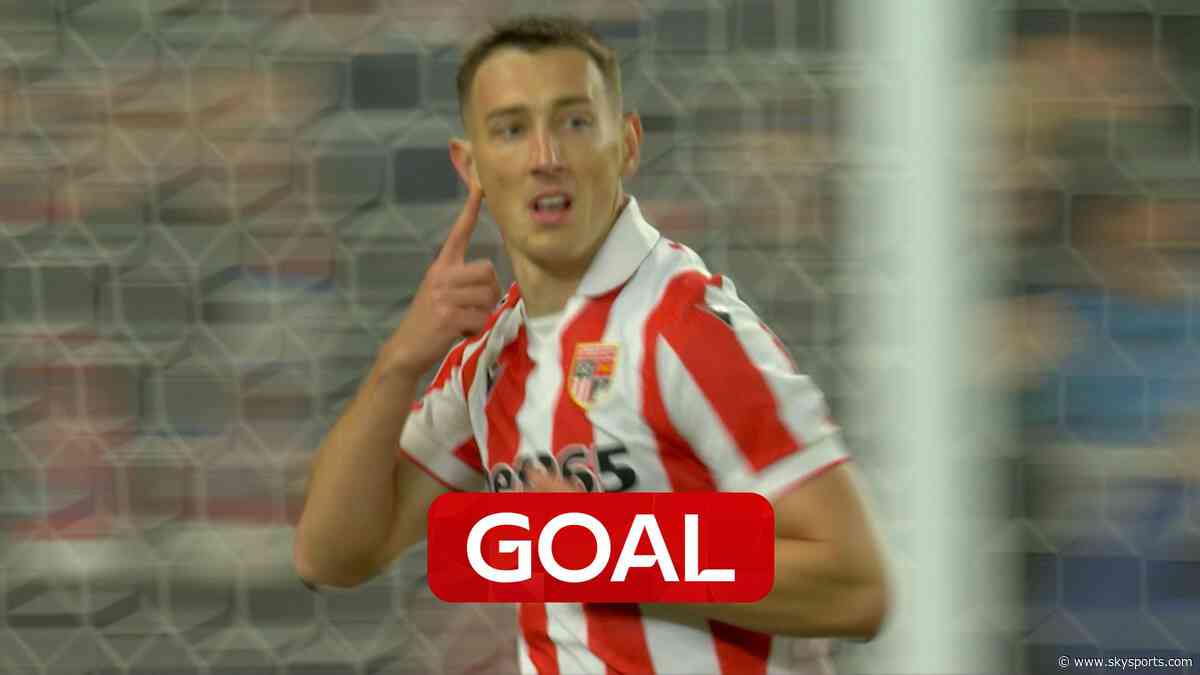 Bozenik scores Stoke's second equaliser!