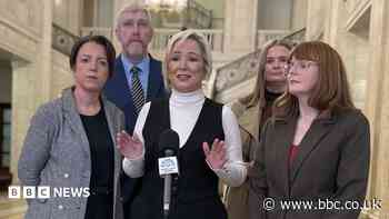 Votes of no confidence in Sinn Féin ministers fail