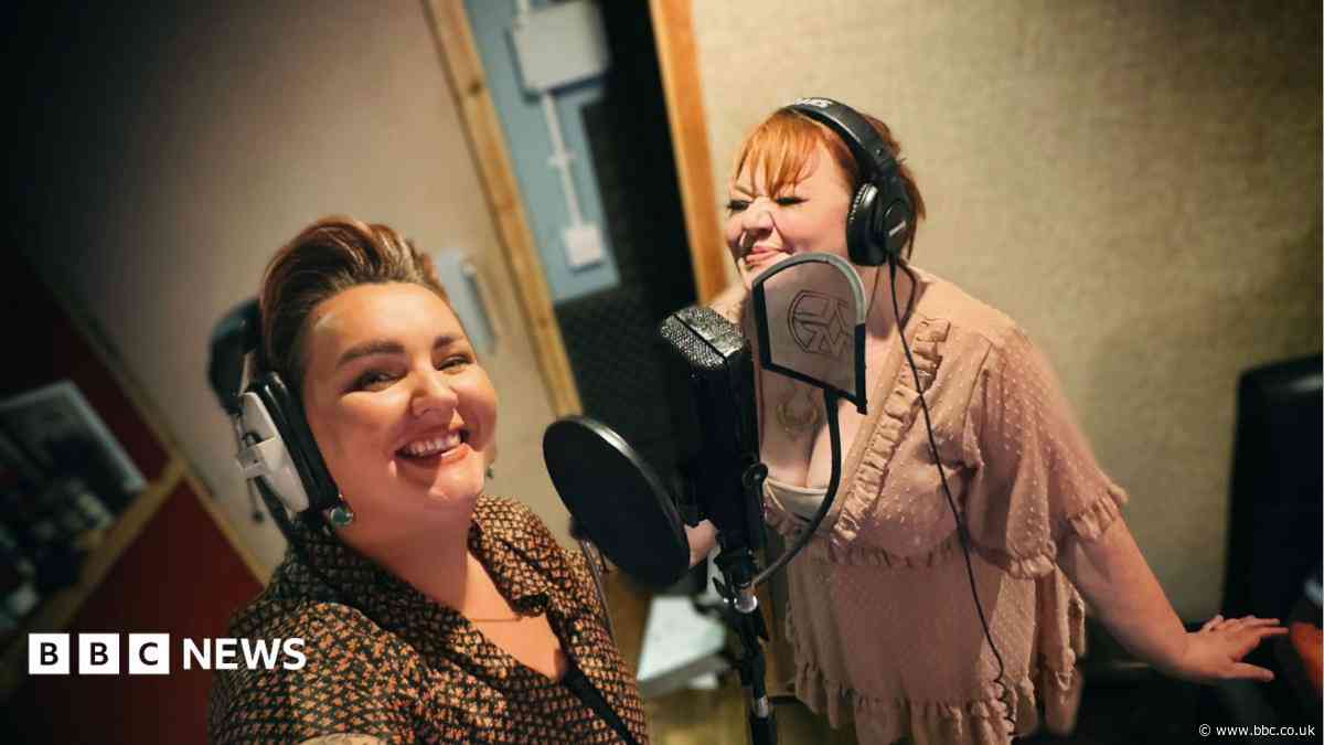 Dolly Parton's niece wants to learn Welsh after singing with Bronwen Lewis