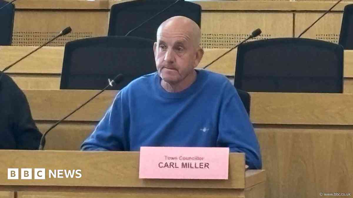 Councillor sanctioned over offensive Facebook posts