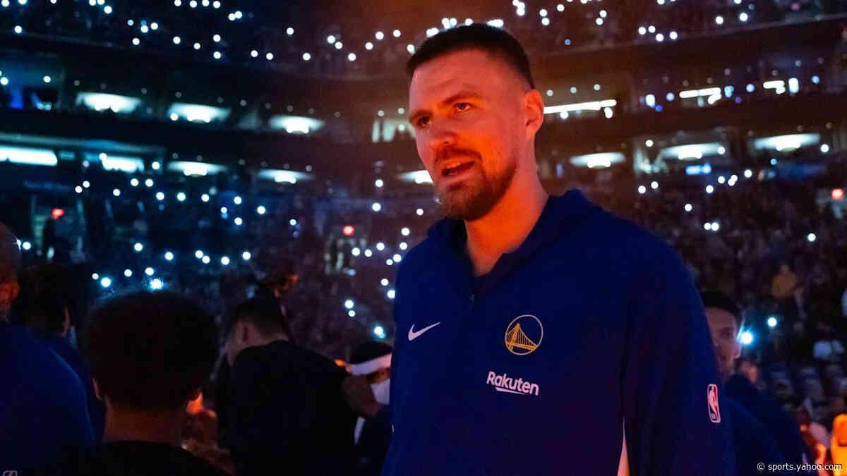 Kristaps Porzingis injury updated, expected to be seen by Warriors medical staff