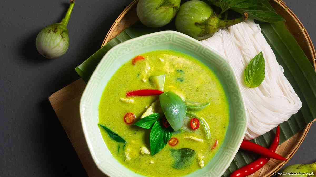Nigella Lawson's 20-minute chicken curry recipe is perfect for a midweek dinner