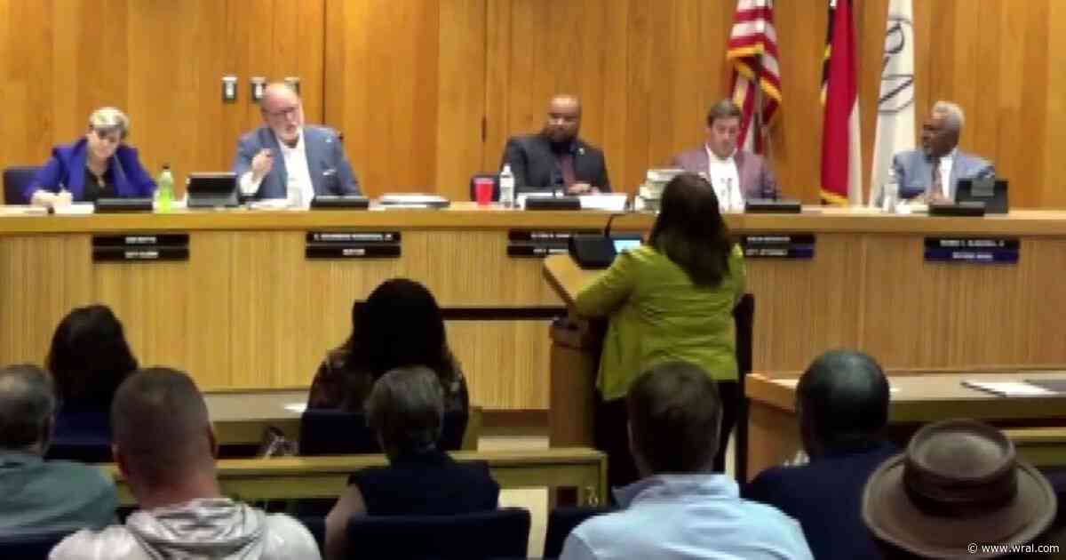 Rocky Mount mayor broke gavel in Monday's council meeting chaos
