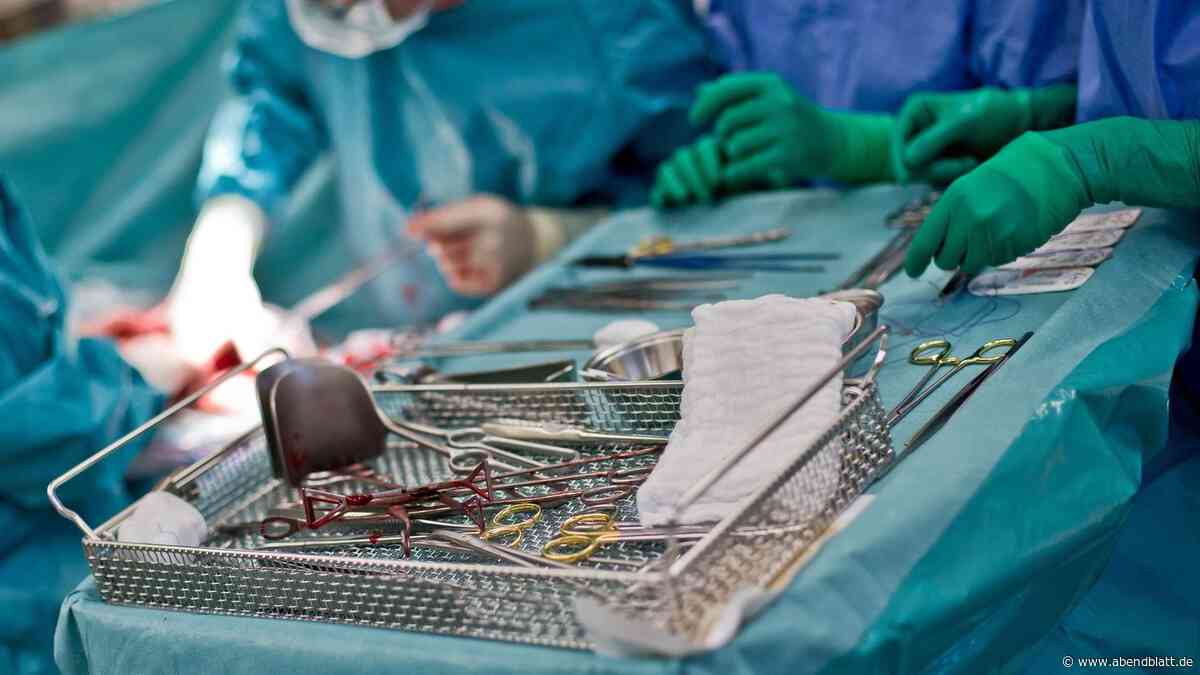 Tod nach Magenverkleinerung: Witwe verklagt Klinik auf hohe Entschädigung