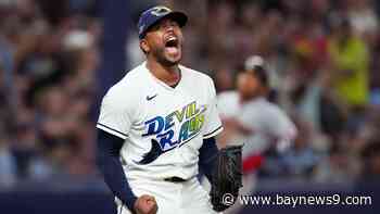 Freddy Peralta, Liam Hicks lift the Rays to a 3-1 win over the Guardians that evens the ALCS at 1-1