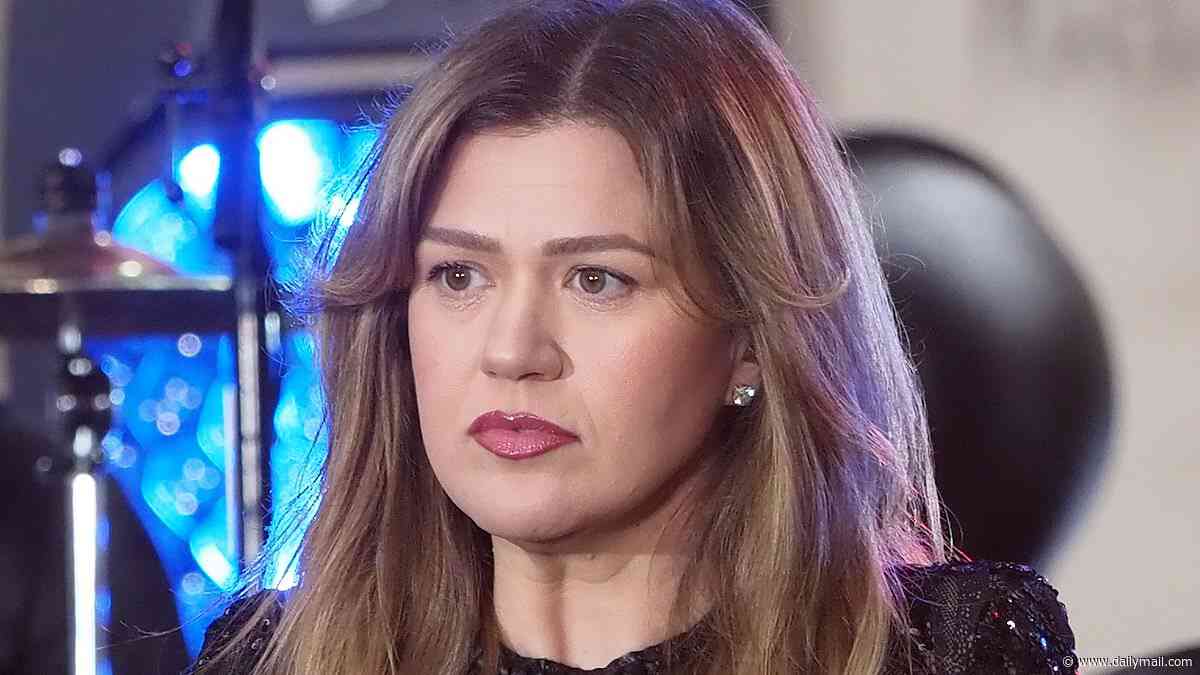 Leaked security footage shows Kelly Clarkson inside the Brooklyn store she attacked in furious outburst as ugly feud spirals