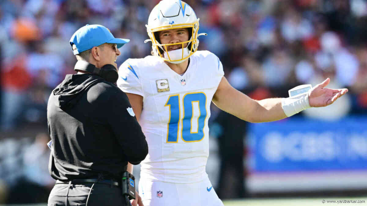 Chargers Make QB Move Amid Justin Herbert’s Struggles