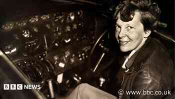 Crew searching for Amelia Earhart arrives at crab-infested island