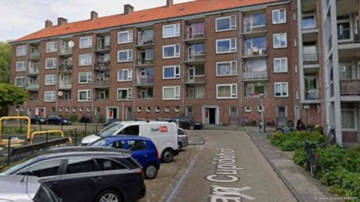 Gewonde door glasscherven na explosie bij portiekflat in Amsterdam