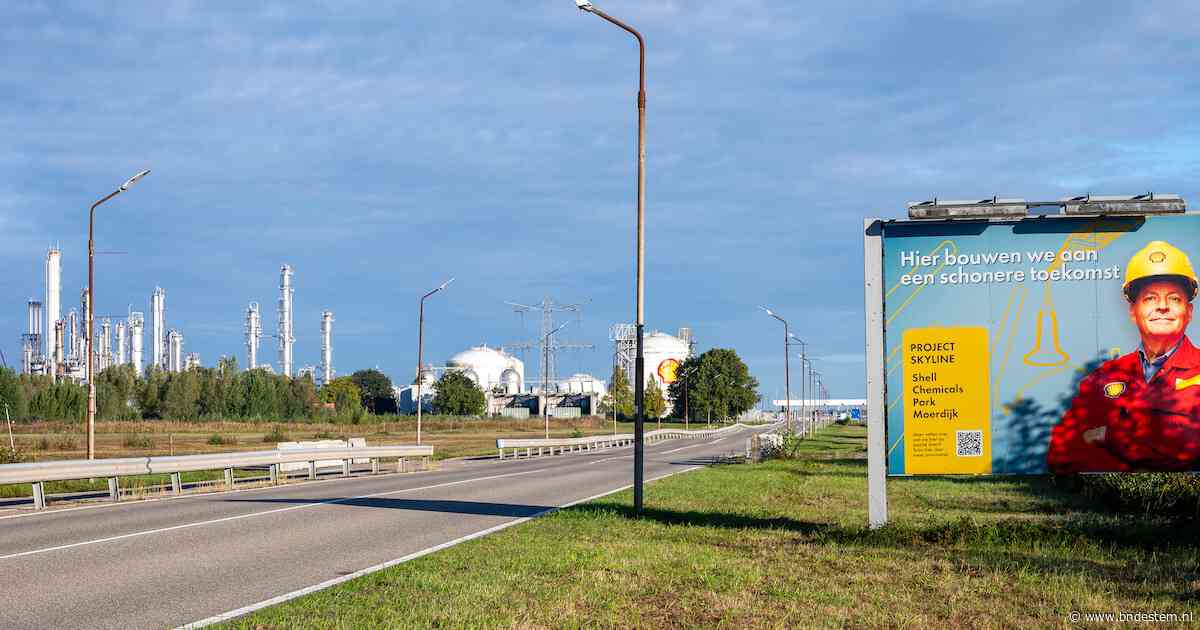 Toekomst Shell Moerdijk onzeker: verkoop dreigt grote gevolgen te hebben voor regio en Powerport