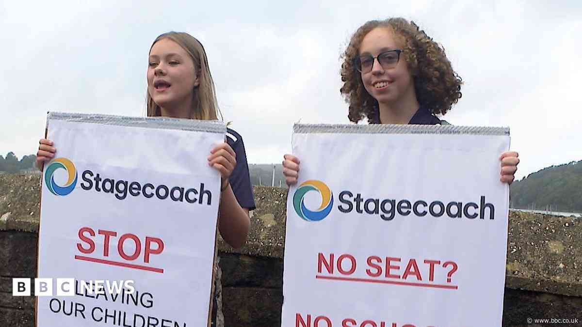 Bus changes 'inexcusable' as children left behind