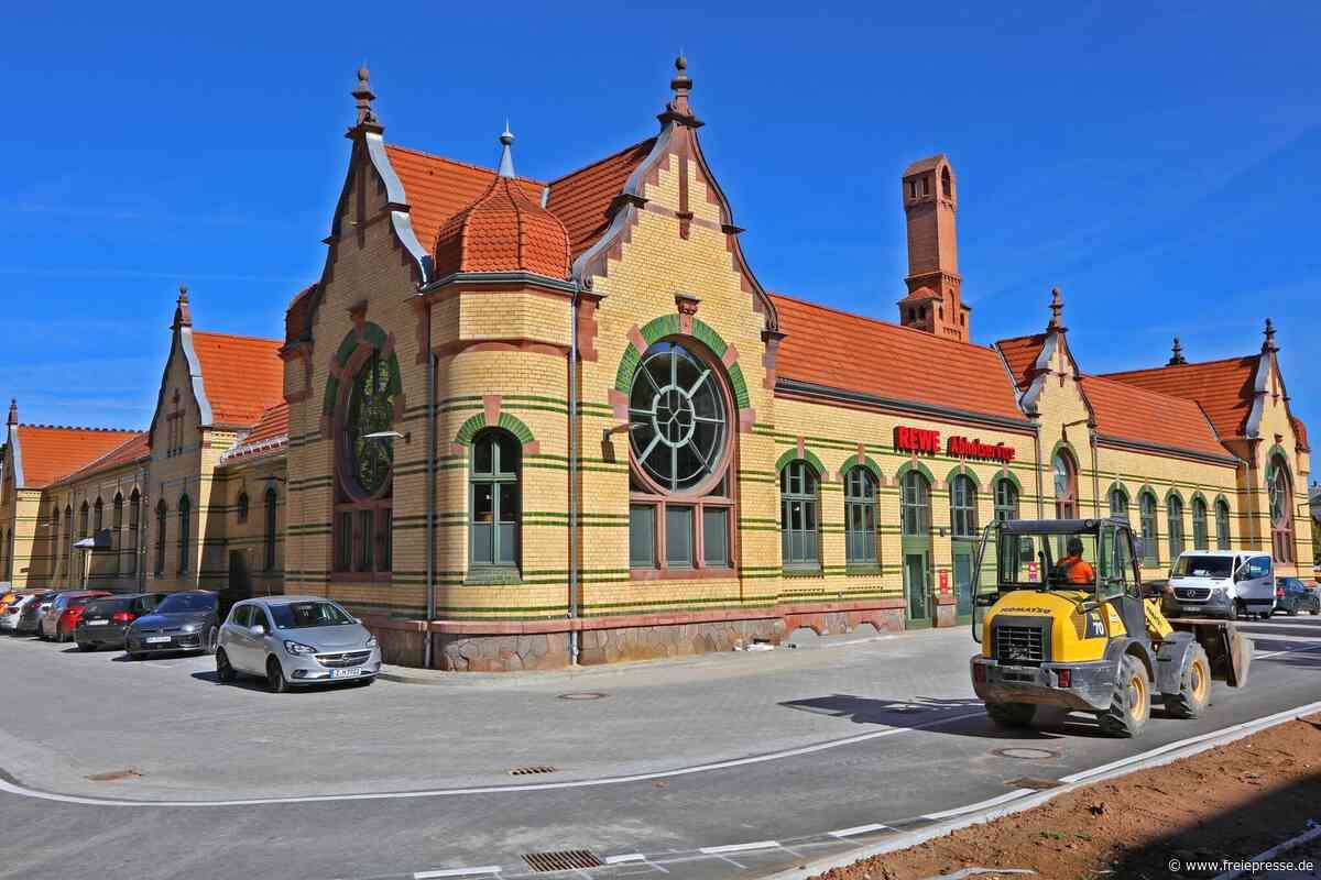 Zwickau: Rewe eröffnet Filiale in der Markthalle