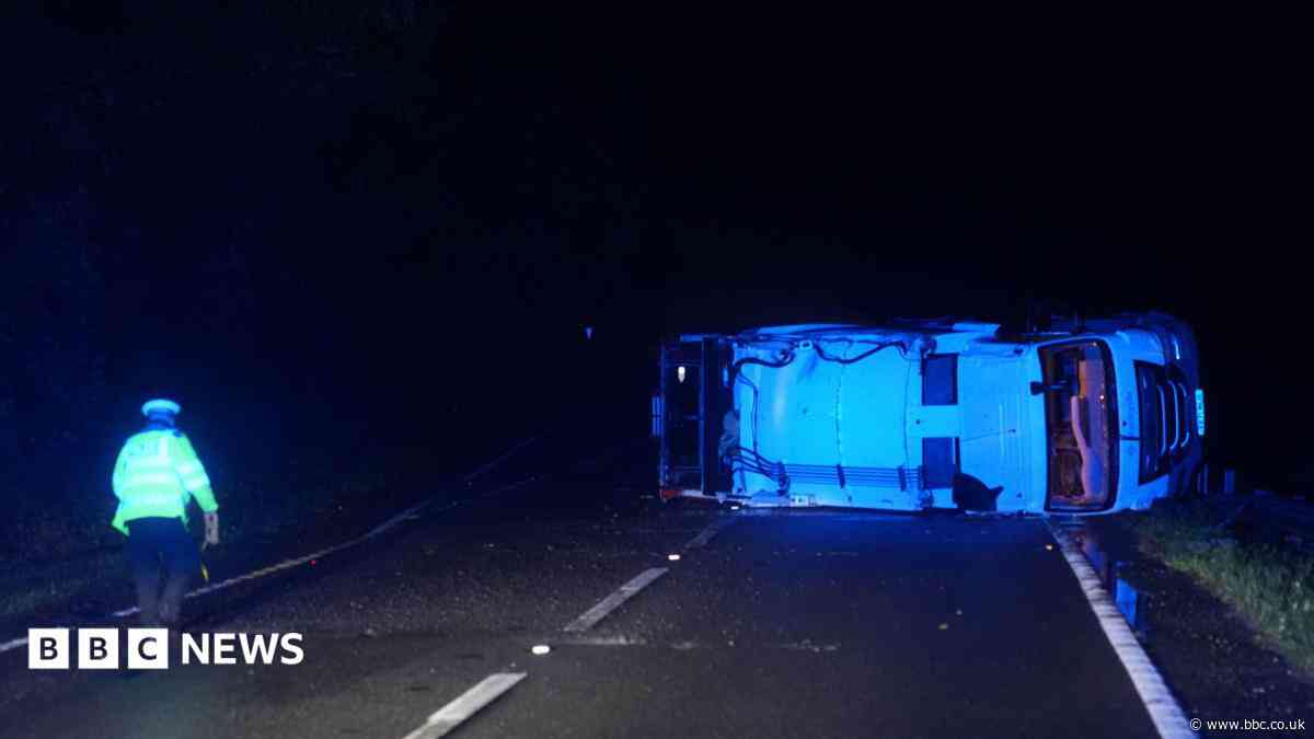 Section of A27 reopens after lorry overturns
