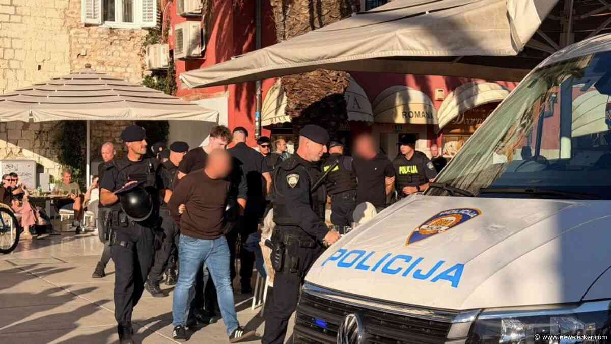 Achttien Ajax-fans opgepakt in Split voor mogelijk wapenbezit