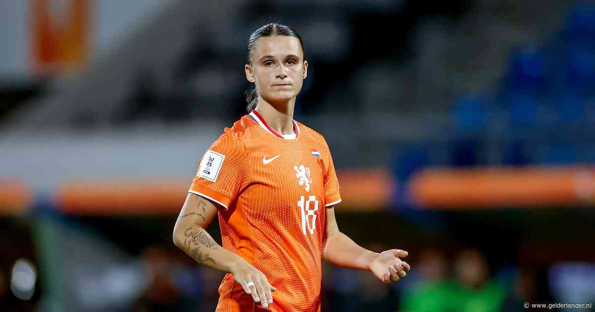 Genomineerd voor Gouden Bal, maar bij Oranje verliest Kerstin Casparij de strijd om een basisplek