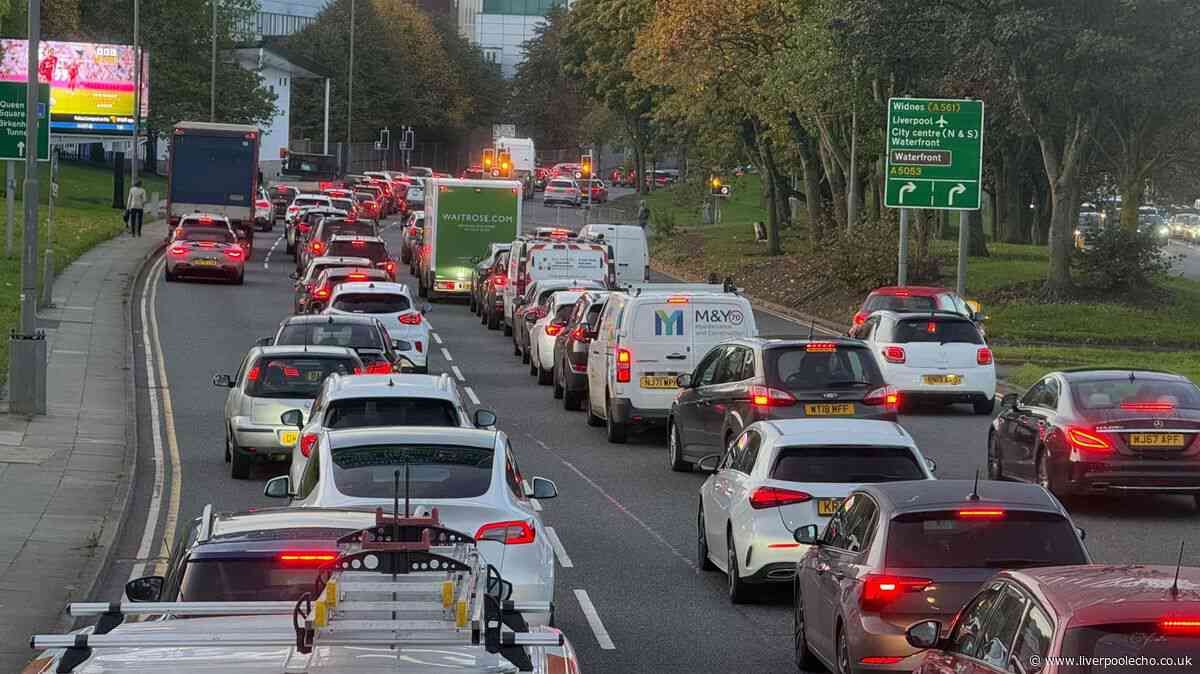 Hunter Street crash live updates as major junction blocked and buses diverted