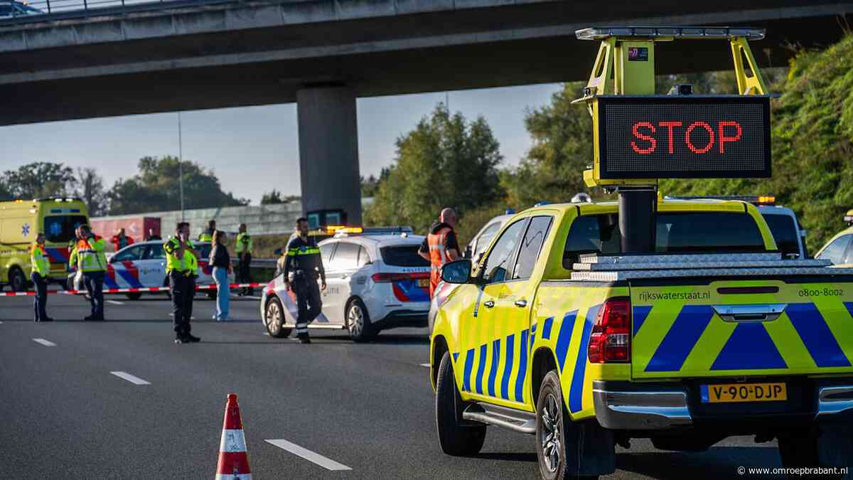 Snelweg A16 dicht bij Breda richting het zuiden na ongeluk