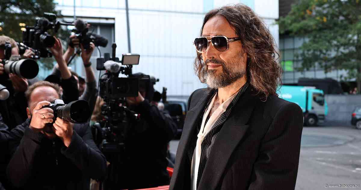 Aanklager noemt Russell Brand seksueel roofdier: ‘Meedogenloos, berekenend en manipulatief’
