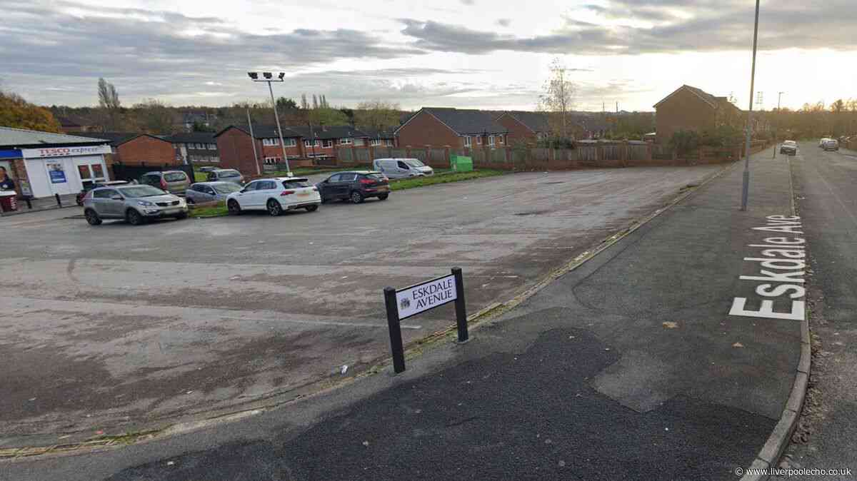 Tesco staff in St Helens rushed to help girl, 16, after she was stabbed on bus