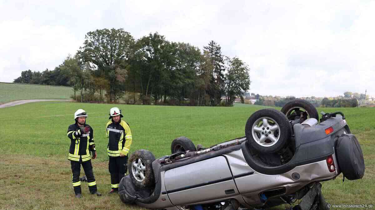 Unfall auf der MÜ26 bei Randoldsberg – Auto landet auf dem Dach
