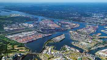 Containerschiffe können in der Elbe größere Wassertiefen als bisher