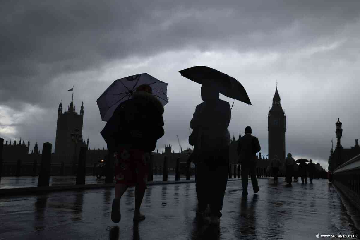 1.7 million Britons 'won't turn on heating' this winter amid Godzilla El Niño extreme weather threat