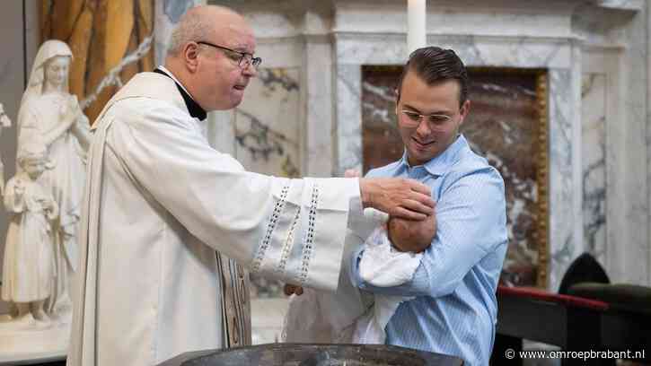 Pastoor Maickel doopte Jantje Bauer en wordt nu overal herkend