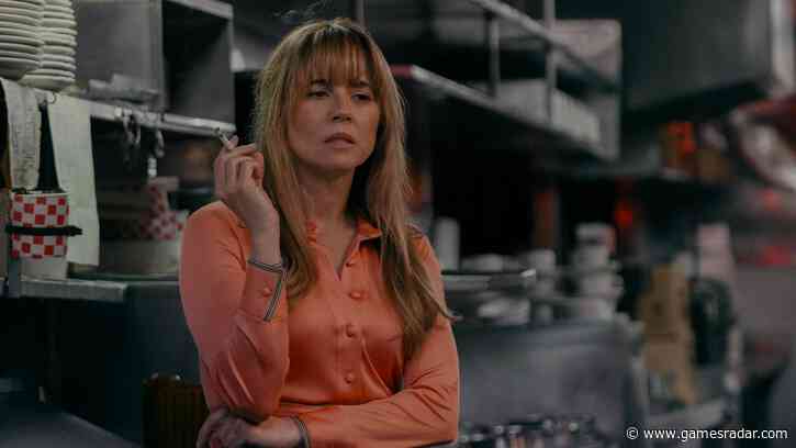 Crystal Lake creator and star Linda Cardellini reveal the Friday the 13th scene that "forms the basis of the series"