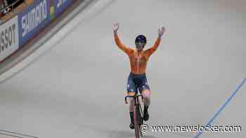 Lorena Wiebes prolongeert wereldtitel scratch dankzij heerlijke sprint