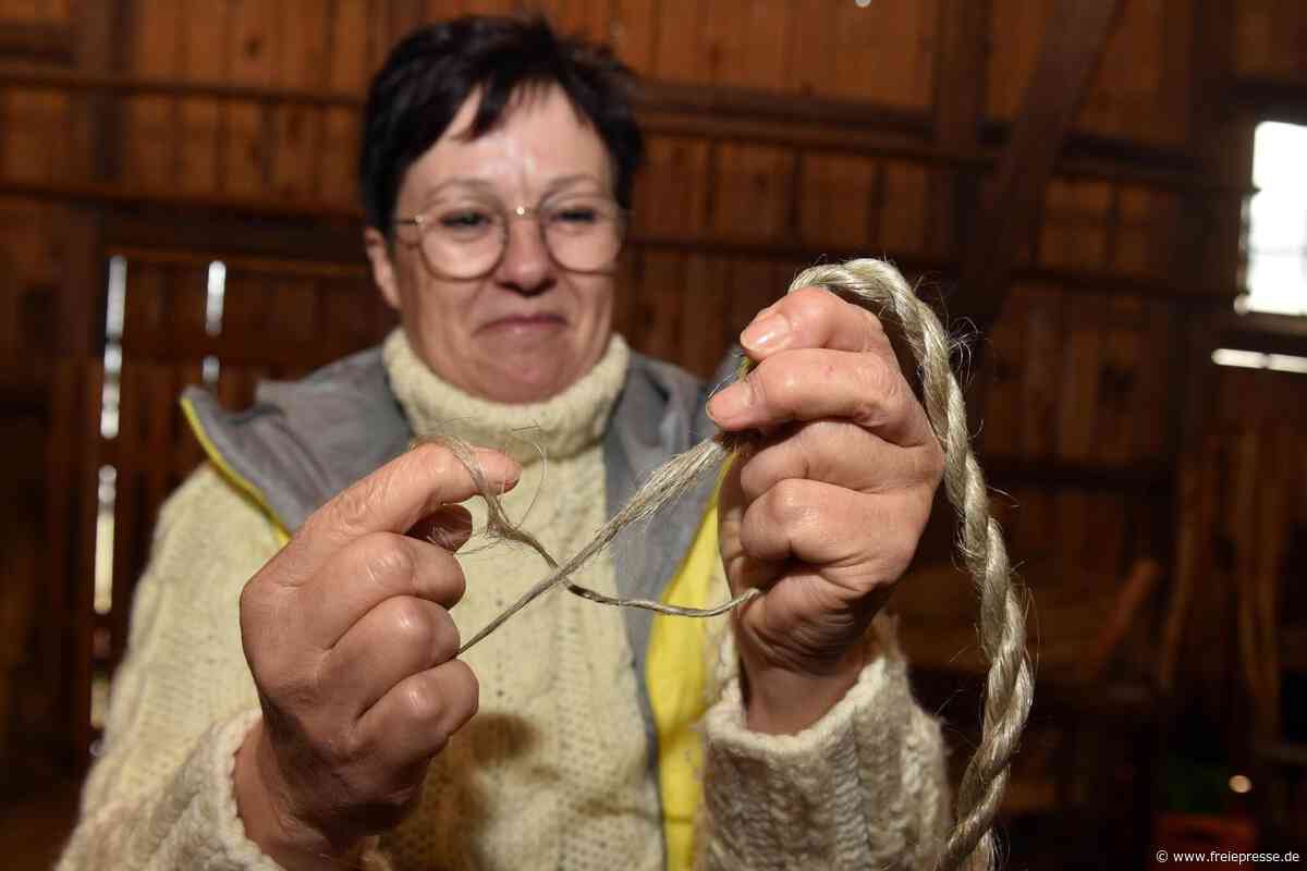 Raufen, riffeln, brechen – die alte Kunst des Flachsverarbeitens im Erzgebirge