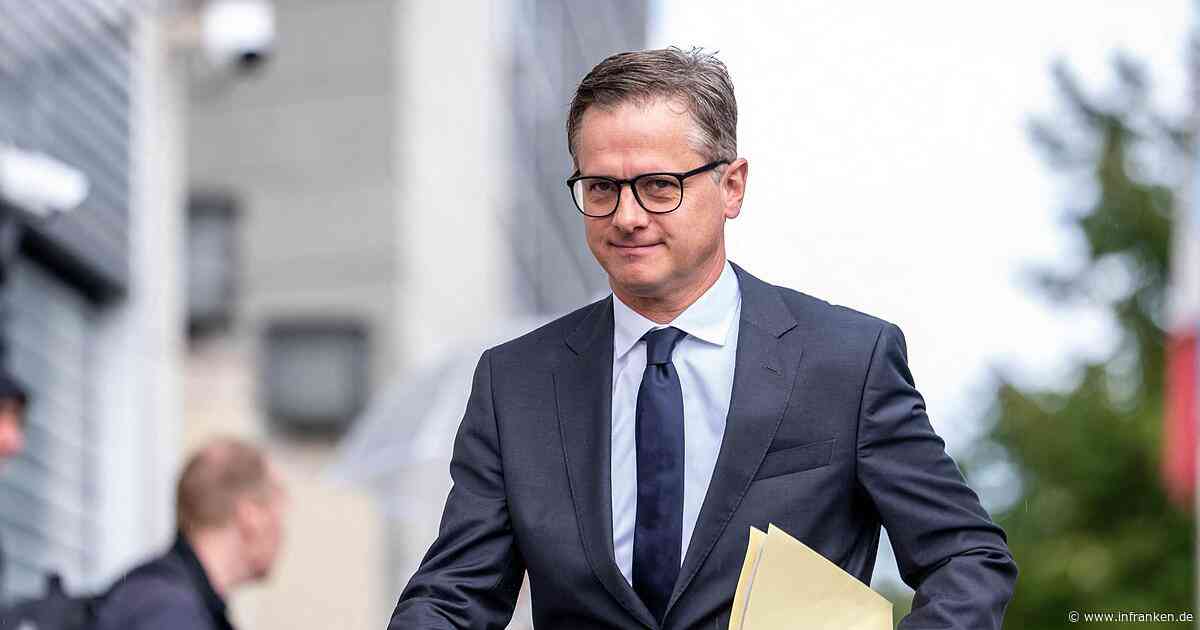 Regierung setzt Pflegekommission ein - Reform bis Mitte 2027