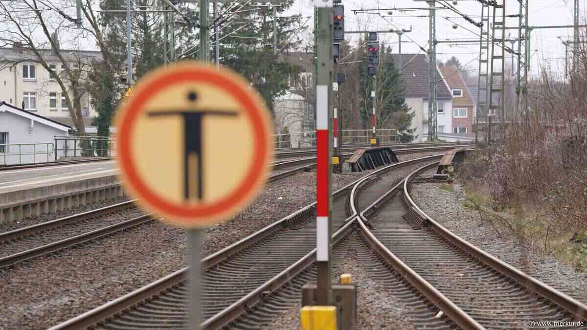 Zentrale Bahnstrecke in Bayern wird saniert: Massive Auswirkungen für tausende Menschen