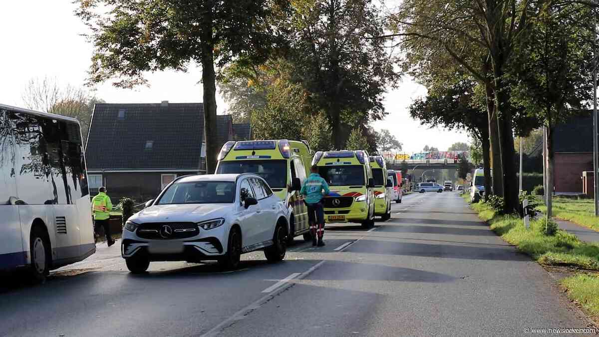 Tien gewonden door ernstig ongeval met schoolbus net over grens in Duitsland