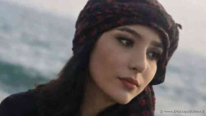 Iran, la storia di Najmeh Amini: studentessa condannata a morte per blasfemia dopo un post sui social. Le ong: “Annullate la sentenza”
