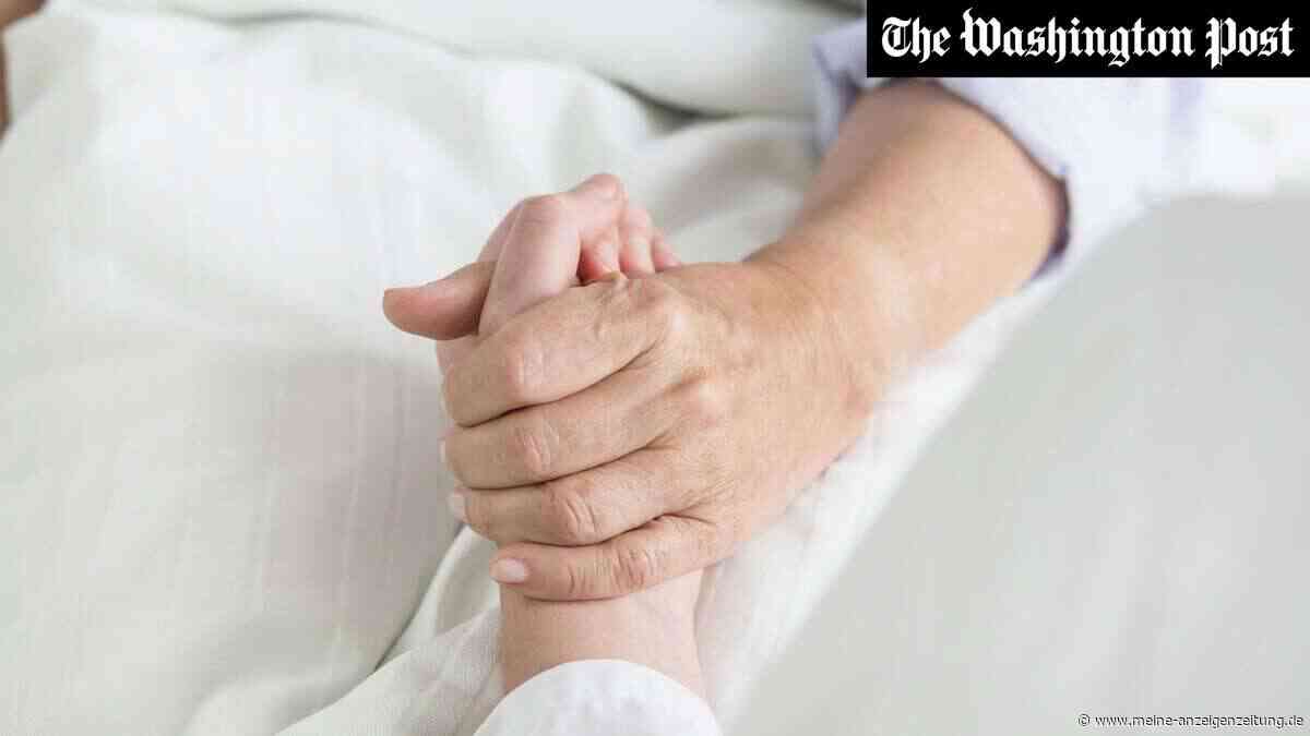 Rätselhafte Klarheit: Was Angehörige bei Demenz erleben
