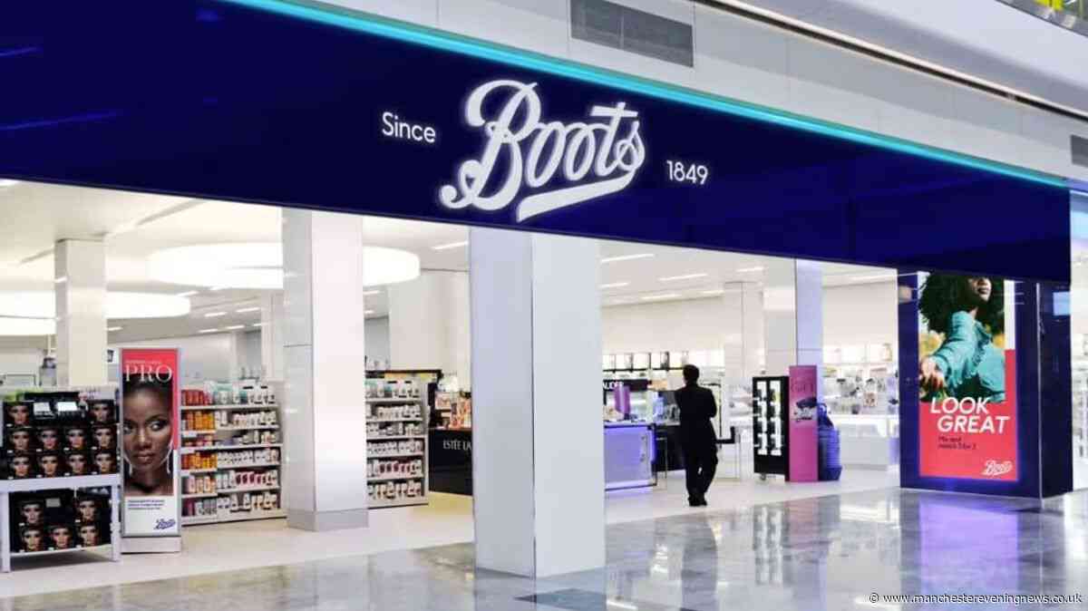 Boots shoppers rush to buy 'great value' £28 UKLASH serum and mascara set worth £104