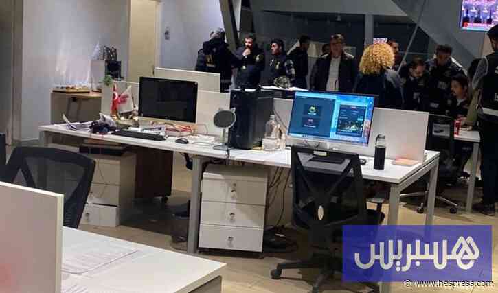 تحقيق في الفساد يقود إلى مداهمة قناة معارضة بتركيا
