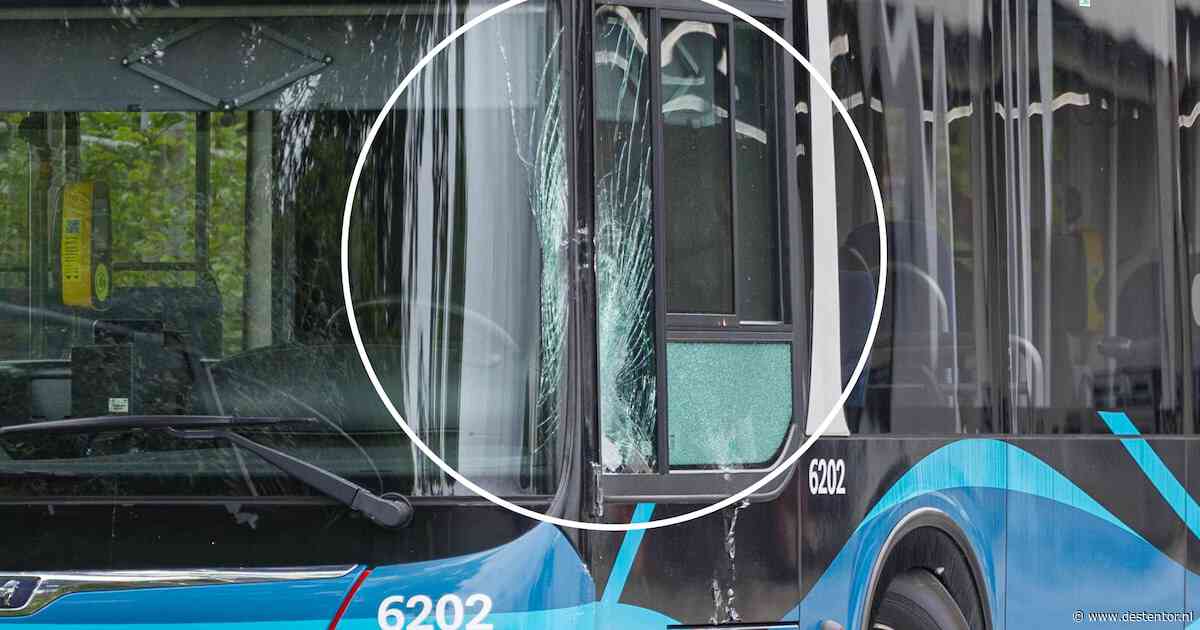 Man die in Almere tien bussen sloopt en voor ton schade zorgt de cel in