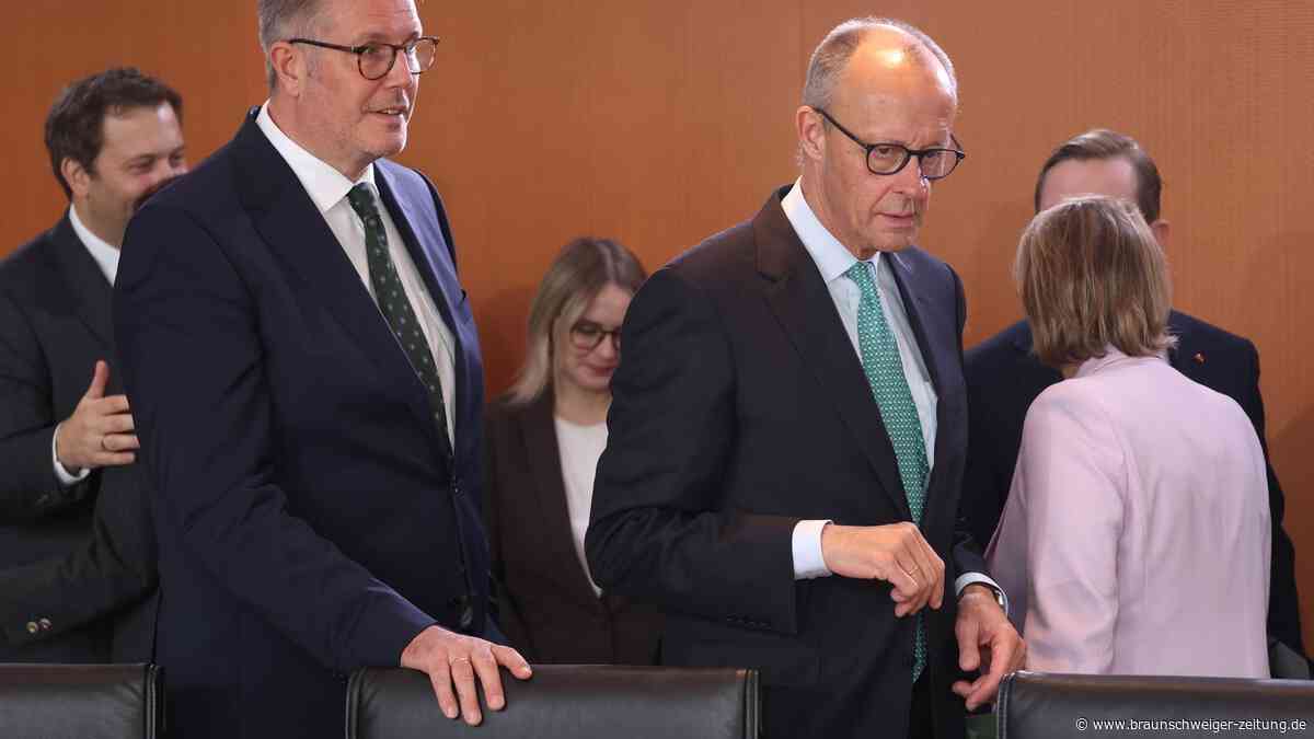 Minister Schweitzer vereidigt ++ Regierungserklärung von Kanzler Merz