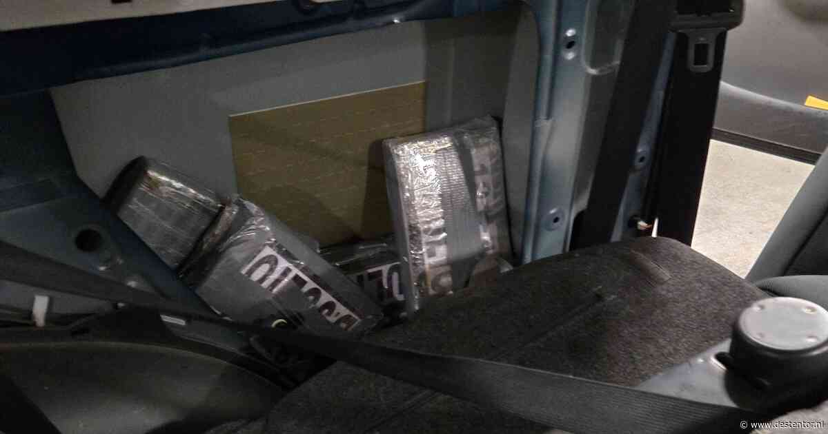 Man (43) loopt tegen de lamp met kilo’s cocaïne in auto, maar dat blijkt nog niet alles