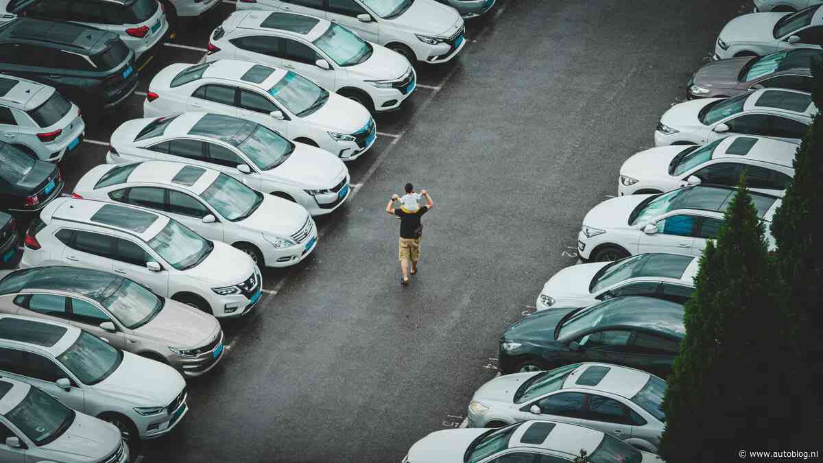 Tweedehands EV’s worden eindelijk goedkoper, maar één ding valt op