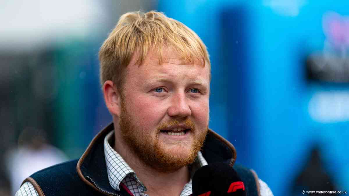 Kaleb Cooper says 'least we can do' as pubs offered free Christmas tree