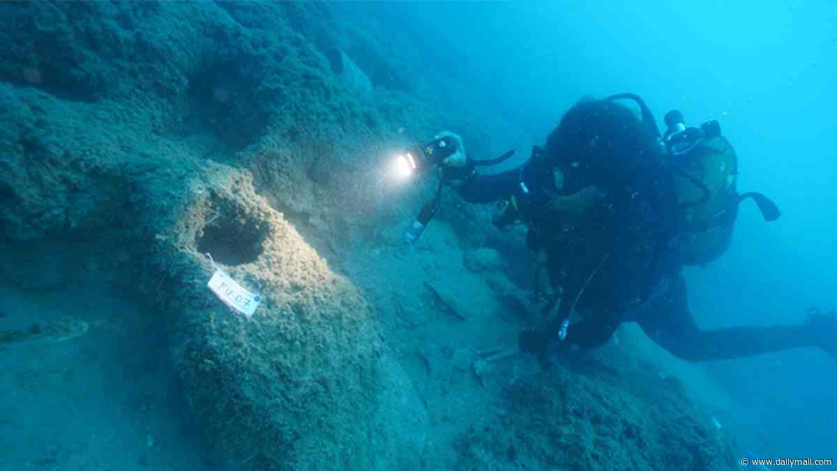 'A time capsule at the bottom of the sea': World's oldest shipwreck that sank 4,700 YEARS ago discovered off the coast of Turkey