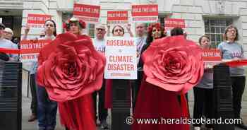 Failure to approve Rosebank would cost UK billions, report finds