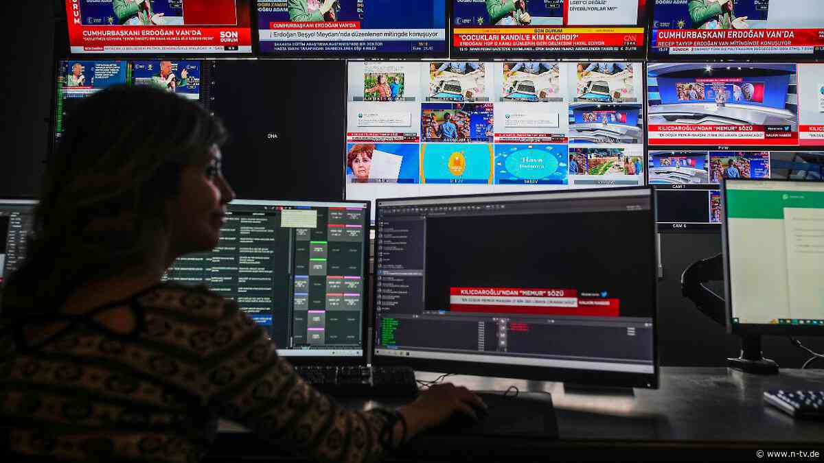 "Dunkler Tag für die Türkei": Erdogan-Regierung reißt Kontrolle über kritischen TV-Sender an sich