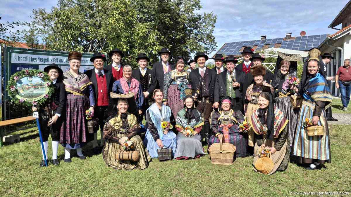 Treffen der historischen Trachten von Altbayern