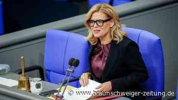 Messer, Elektroschocker & Co.: Klöckner über erschreckende Funde im Bundestag